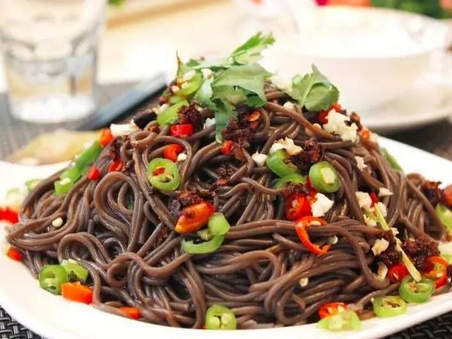 蕨根粉是什么？